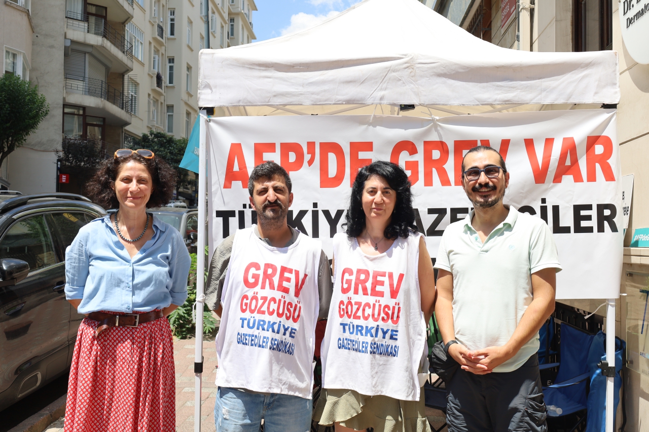 AFP çalışanı gazeteciler grevde