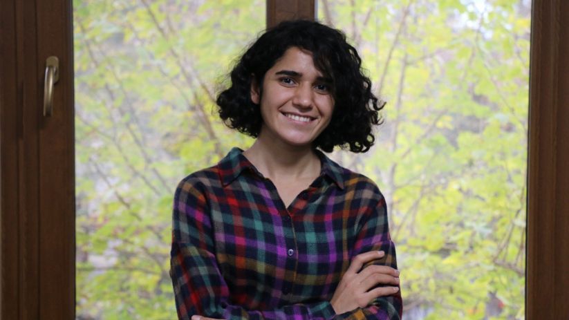 Gazeteci Derya Ren’in tahliyesi 3 ay ertelendi