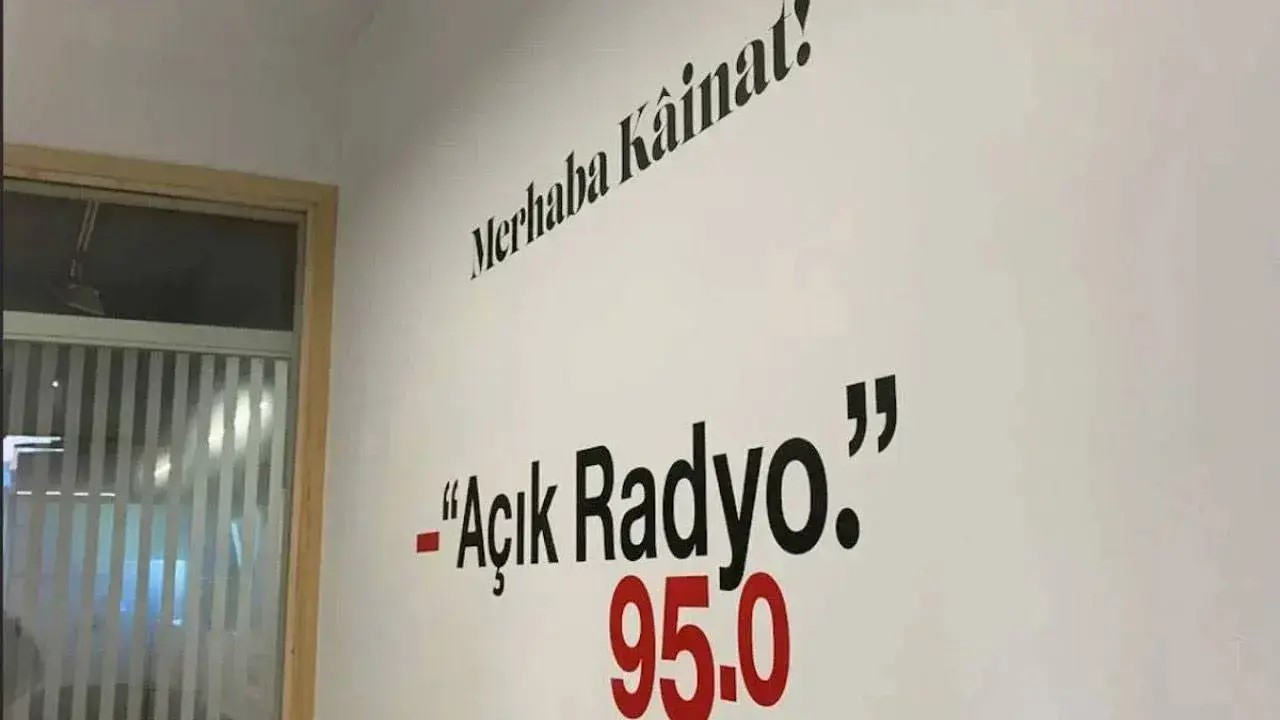 Açık Radyo, RTÜK'ün lisans iptalini Anayasa Mahkemesi'ne taşıdı