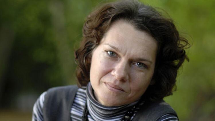 Özgür Gündem gazetesi davasında yazar Aslı Erdoğan'ın cezası için verilen ‘düşme’ kararı bozuldu