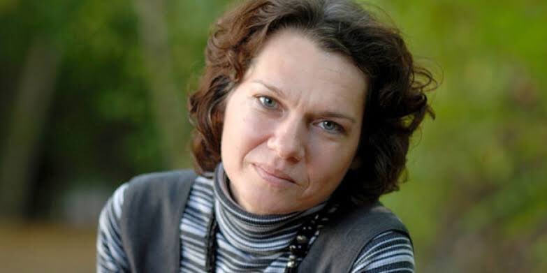 Aslı Erdoğan Özgür Gündem davasında beraat etti