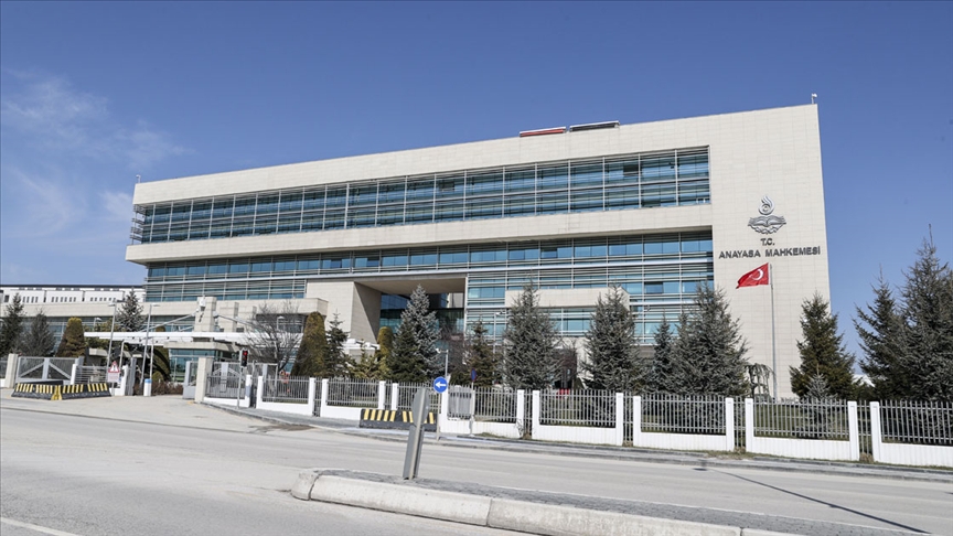 Anayasa Mahkemesi'nden 'sansür yasası' kararı