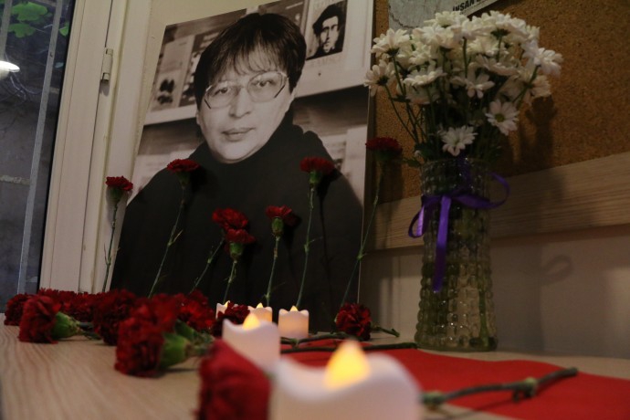 Tutuklu Özgür Basın emekçilerine ödül