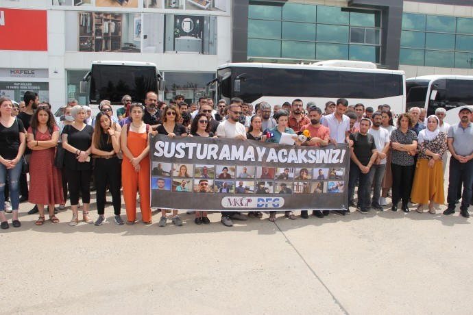 Türkiye'de basın bayramı: Sansür, şiddet, gözaltı, tutuklama...