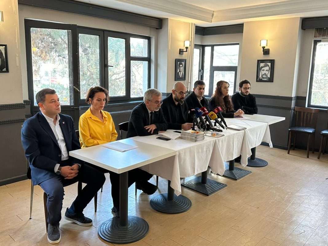 Gazeteci örgütleri: Basın hürdür, sansür edilemez!