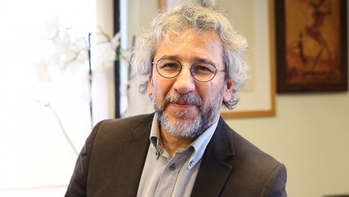 Can Dündar'a karikatür soruşturması