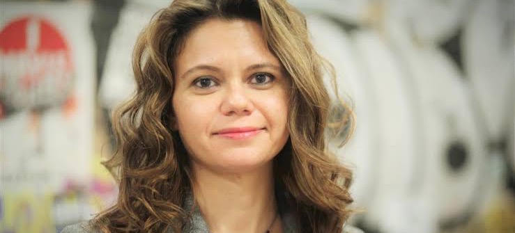 Ceren Sözeri ve Evrensel gazetesi hakkında açılan tazminat davası ertelendi