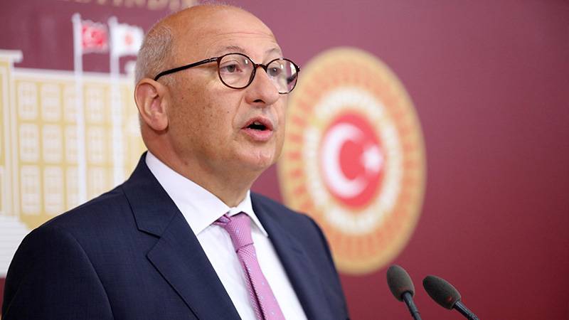 CHP'li Çakırözer'den Nisan ayı Basın Özgürlüğü Raporu