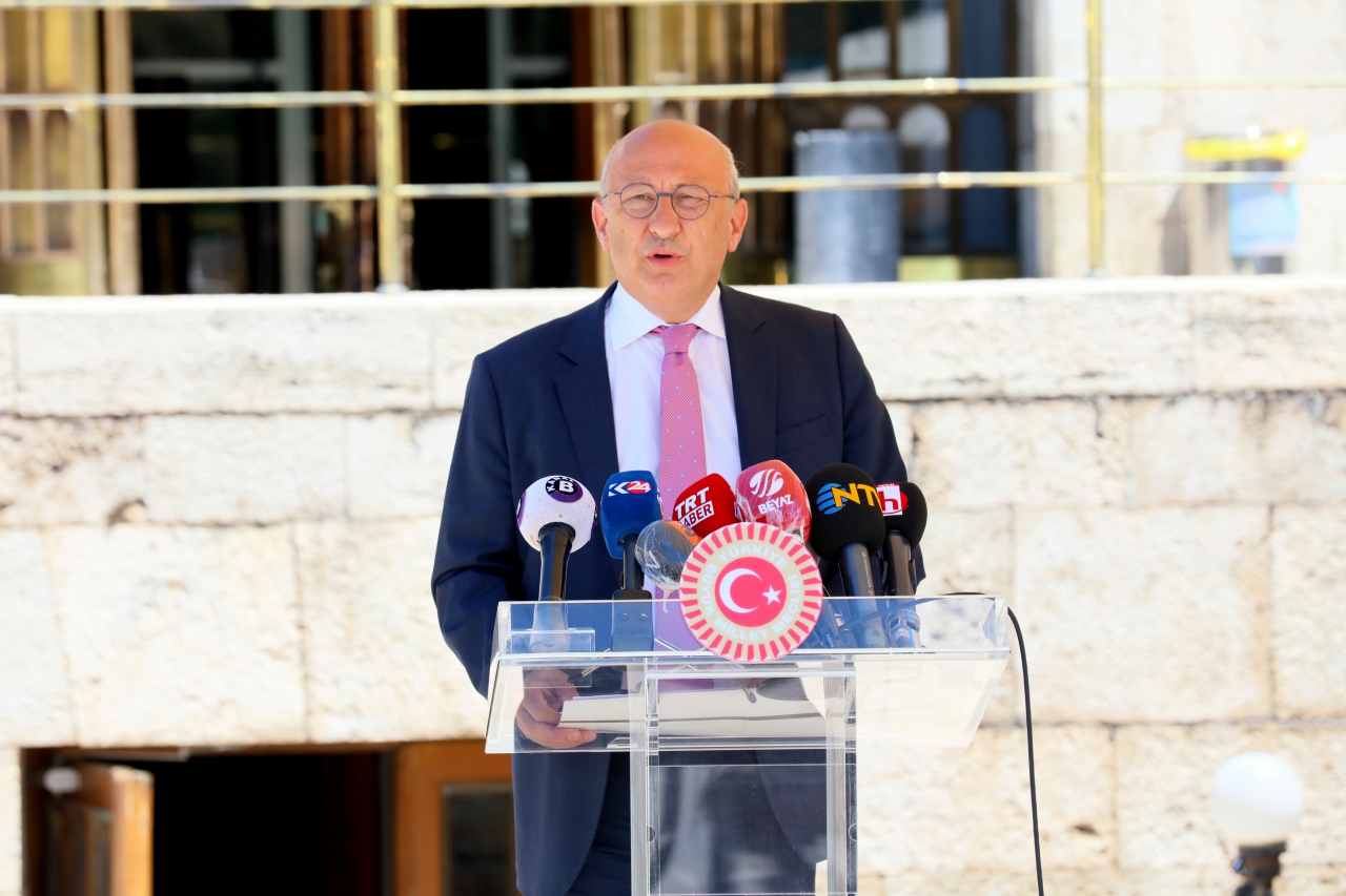 CHP'li Çakırözer: Emniyetin genelgesi ilk günden basın özgürlüğünü kısıtladı