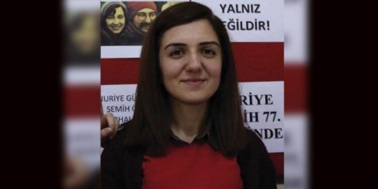 Gazeteci Elif Ersoy, cezası bittiği halde tahliye edilmedi