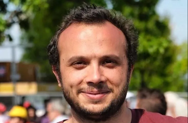 Gazeteci Eren Öner gözaltına alındı