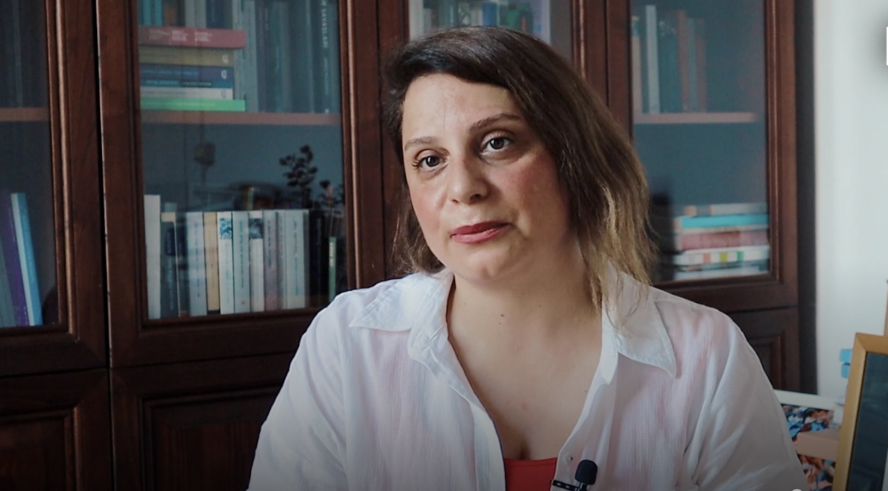 Evrim Kepenek’in ‘hakaret’ suçlamasıyla yargılandığı dava ertelendi