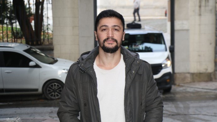 Mezopotamya Ajansı Yazı İşleri Müdürü Ferhat Çelik gözaltına alındı