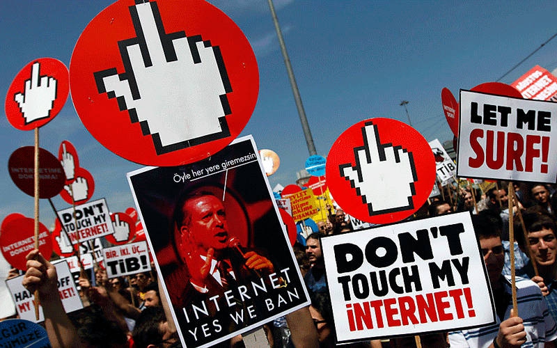 İnternette özgürlük geriliyor
