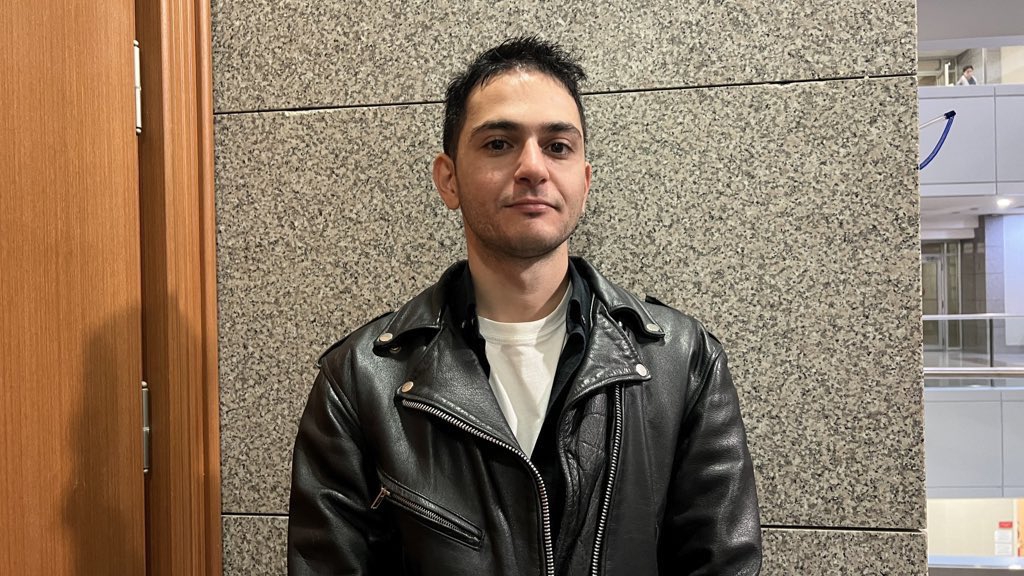 Gazeteci Karabay hakim karşısına çıktı