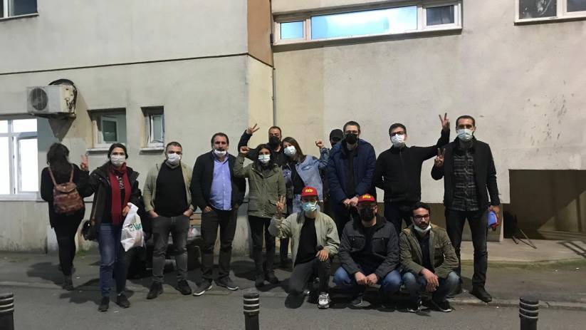 İki gazeteciye haber takibi davası