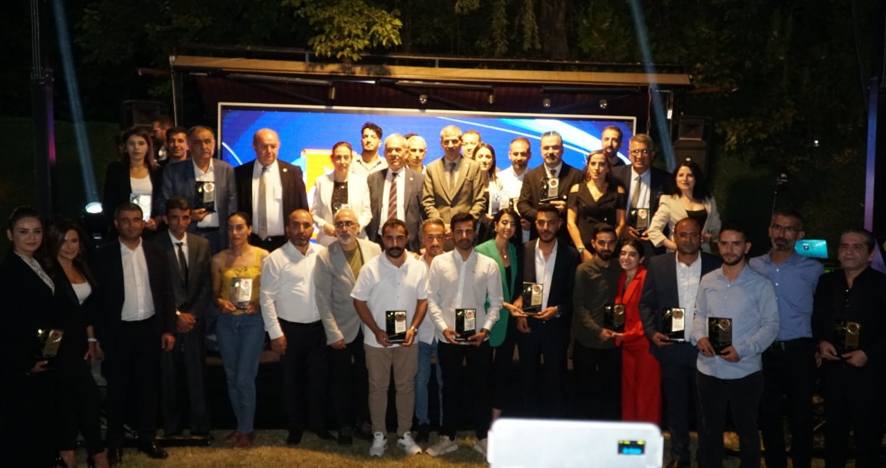 Diyarbakır'da Yılın Başarılı Gazetecileri Ödülü verildi