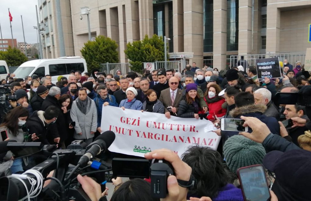 Osman Kavala'ya yine tahliye yok, bir sonraki duruşma 22 Nisan'da