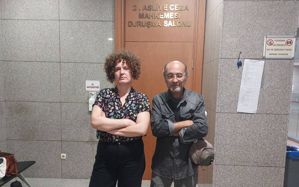 Gazeteciler Akgül ve Kalafat'ın yargılandığı dava ertelendi