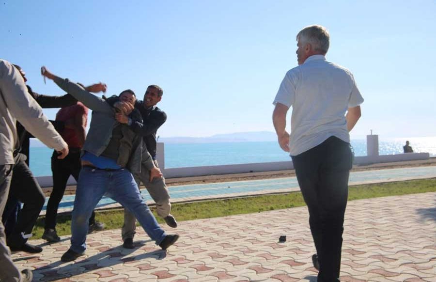 Darp edilen gazeteciye hapis cezası