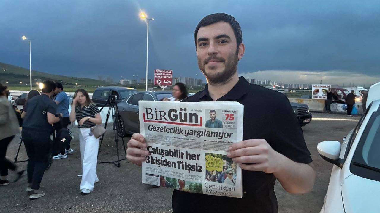 Gazeteci İsmail Arı 75 gün sonra tahliye edildi