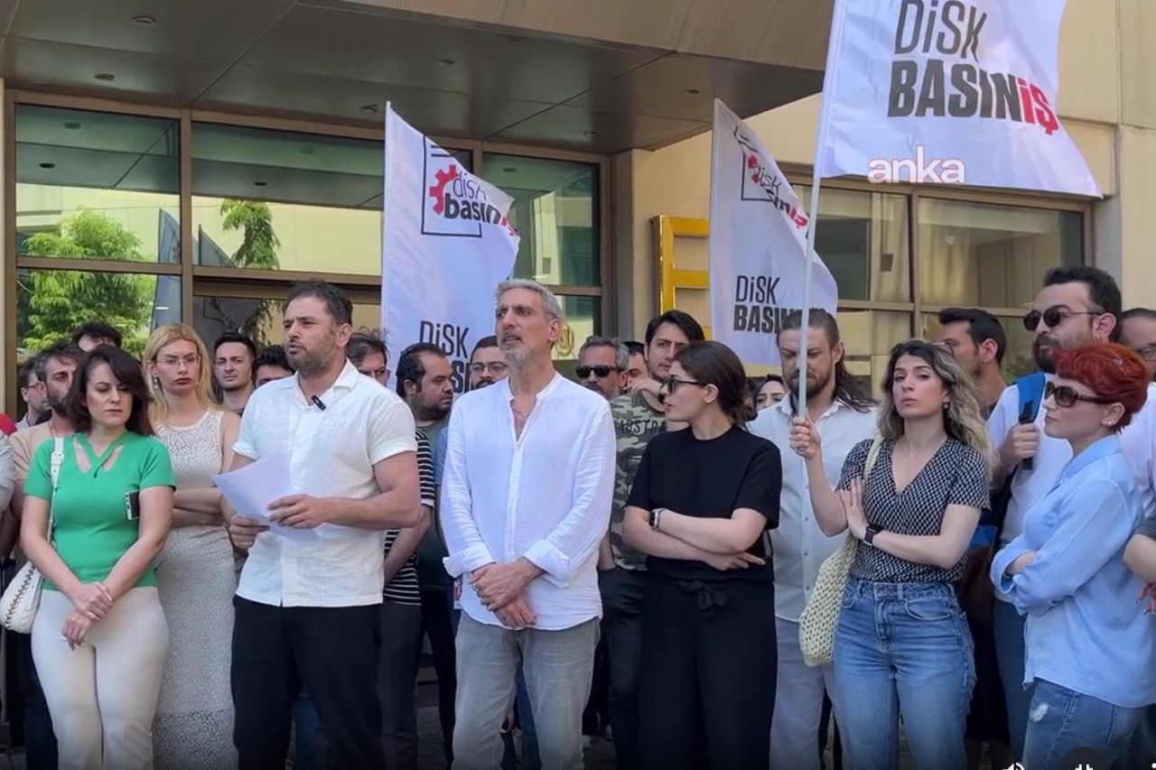 KRT TV çalışanları: “Haklarımız için nöbete başladık”