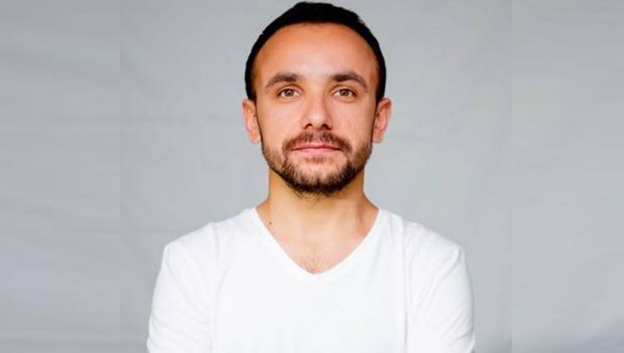 Gazeteci Mehmet Kızmaz gözaltına alındı