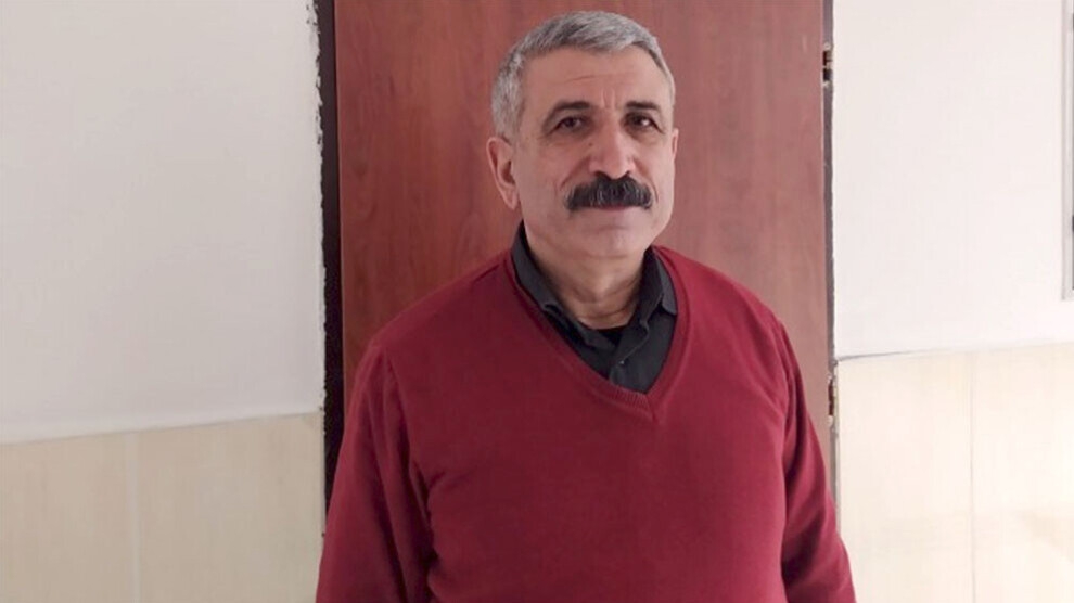 Hakikatin savunucusu olmak mı, susmak mı acı?