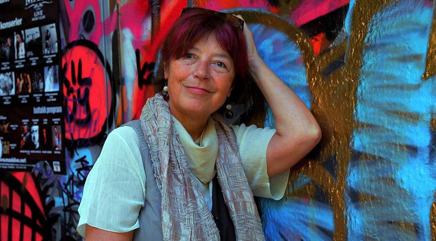 Nadire Mater'in basın kartına 'habersiz' iptal