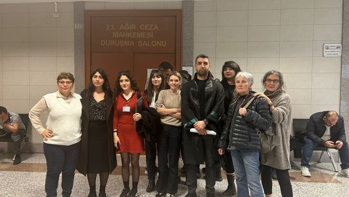 Gazeteciler Akın ve Erdoğan’ın duruşması ertelendi