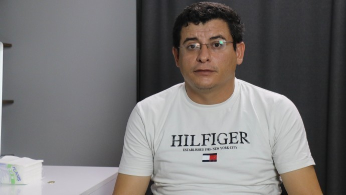 GAZETECİLERİ HEDEF GÖSTERMEKTEN VAZGEÇİN