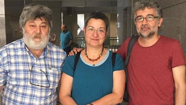 Özgür Gündem Nöbetçi Yayın Yönetmenliği davası ertelendi