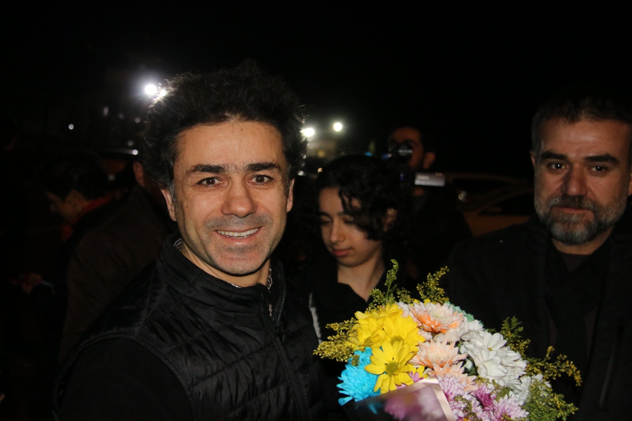 Gazeteci Yılmaz cezaevinden çıktı