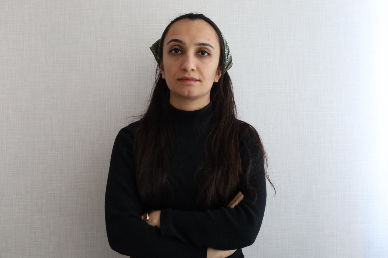 Haber takibindeki gazeteciyi taşla ağır yaralayan kolluk görevlileri hakkında takipsizlik