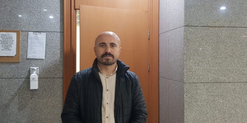 Gazeteci Sezgin Kartal’ın yargılandığı dava Aralık’a ertelendi