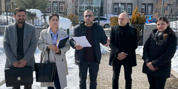 ‘Sansür yasası’: Gazeteci Sinan Aygül’e hapis cezası
