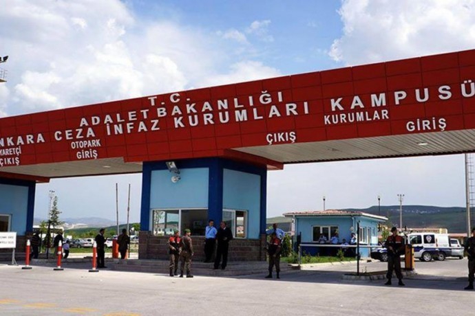 Tutuklu gazetecilerle görüşme başvurusuna 'sakıncalı' engeli