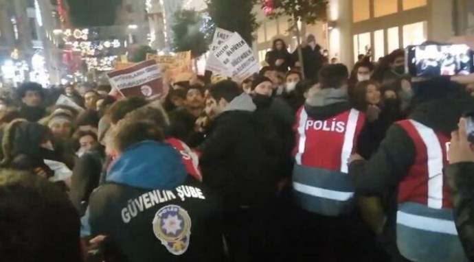 Enes Kara protestosuna katılanlara ve gazetecilere dava açıldı