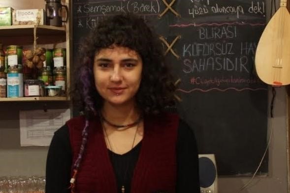Dünya Barış Günü davasında Gazeteci Zilan Azad beraat etti